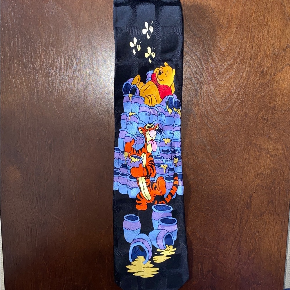 Disney Winnie The Pooh & Tigger Honey Pots 100% Silk Men’s Necktie